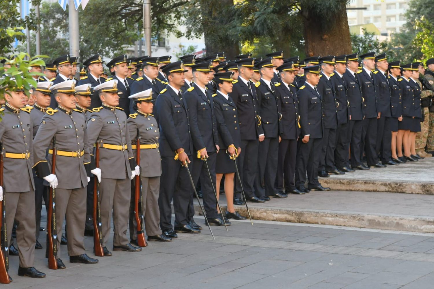 Cadetes del Instituto General José Francisco de San Martín también prestaron Juramento de Fidelidad.