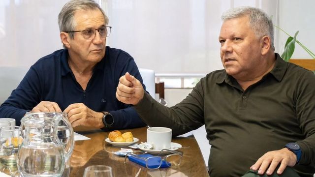 Reunión CESPAL y Municipio. Miguel Fontana presidente y Gustavo Benedetti intendente