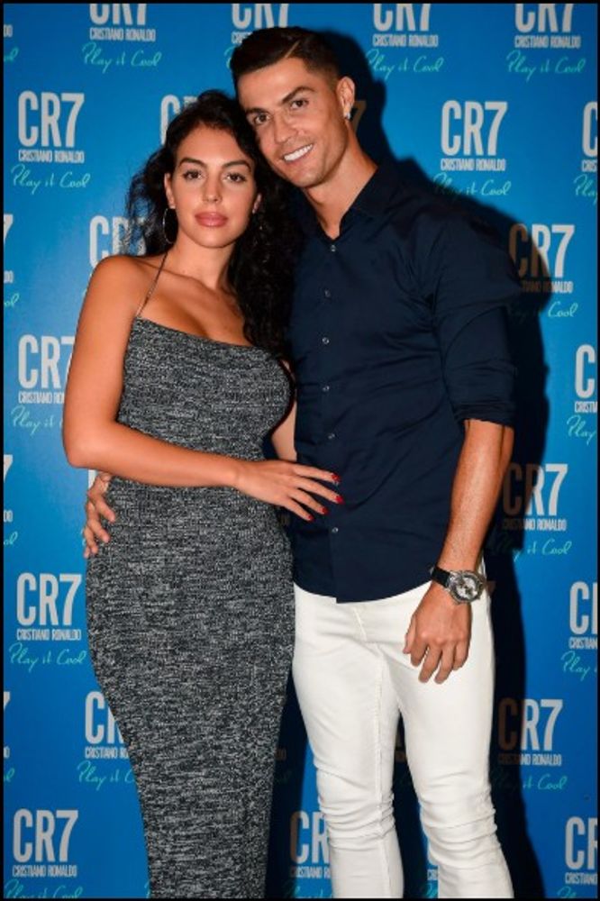 Georgina Rodríguez y Cristiano Ronaldo tienen 6 hijos juntos.