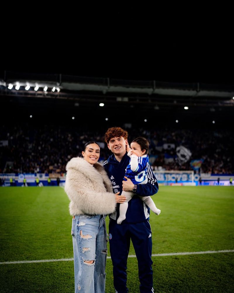 Colo Barco junto a su familia.
