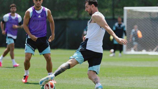 Lionel Messi y 10 más... La formación de Argentina para el lunes contra Austria.