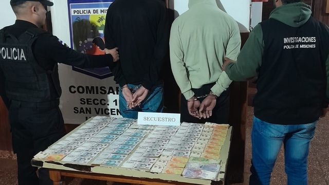 San Vicente: detuvieron a dos sospechosos por una serie de robos y recuperaron parte del dinero sustraído.