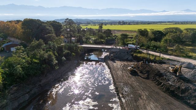 Vialidad y la Dirección Provincial del Agua trabajaron en la reconstrucción del acceso y la protección de la estructura.