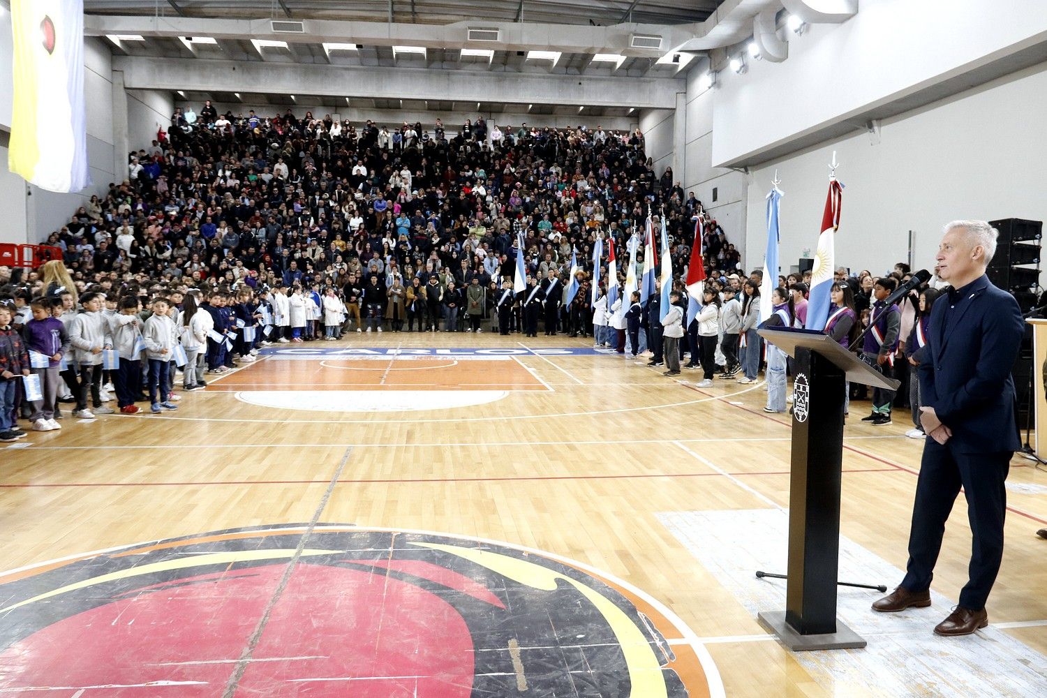 Acto patrio en Carlos Paz