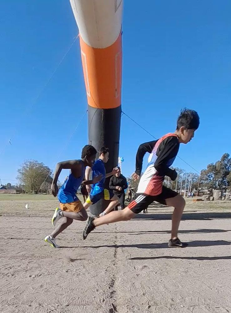 Exitosa jornada de atletismo en Punta Alta