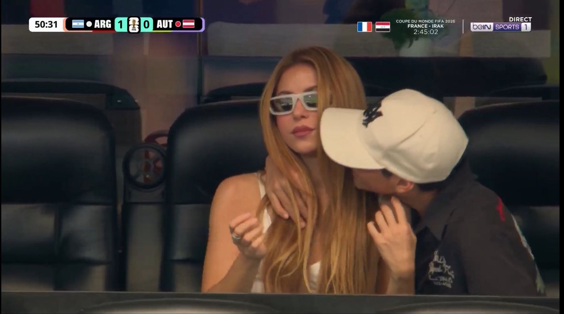 Furor por Shakira en el partido de Argentina frente a Austria: la ovación del estadio y el tierno momento con su hijo Milan