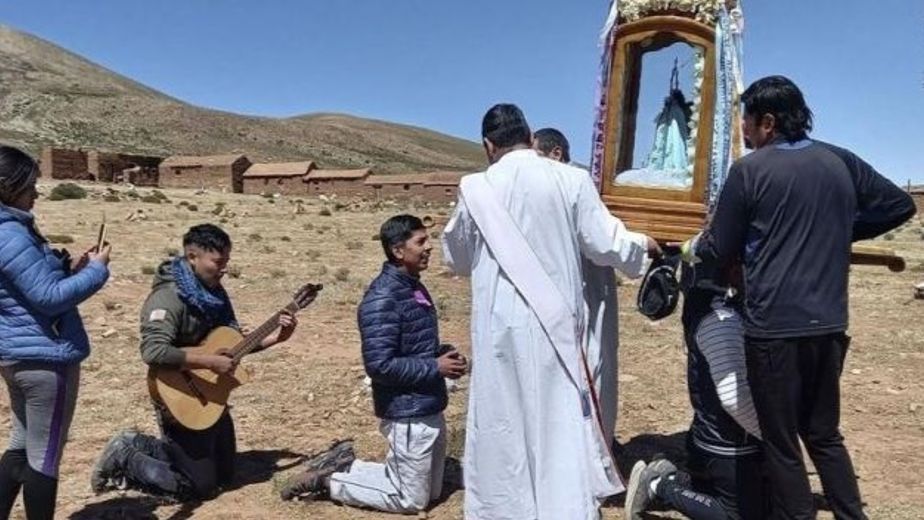 Servidores jujeños de "La Mamita del Cerro" asistieron a un encuentro de santuarios del NOA
