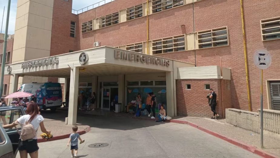 Habló la madre de la nena atacada por un pitbull en Córdoba: “Le abrí la mandíbula con mis manos”