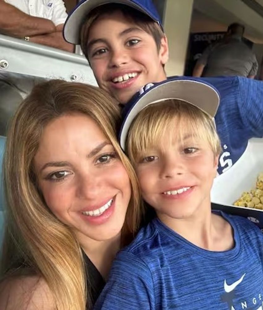 Furor por Shakira en el partido de Argentina frente a Austria: la ovación del estadio y el tierno momento con su hijo Milan
