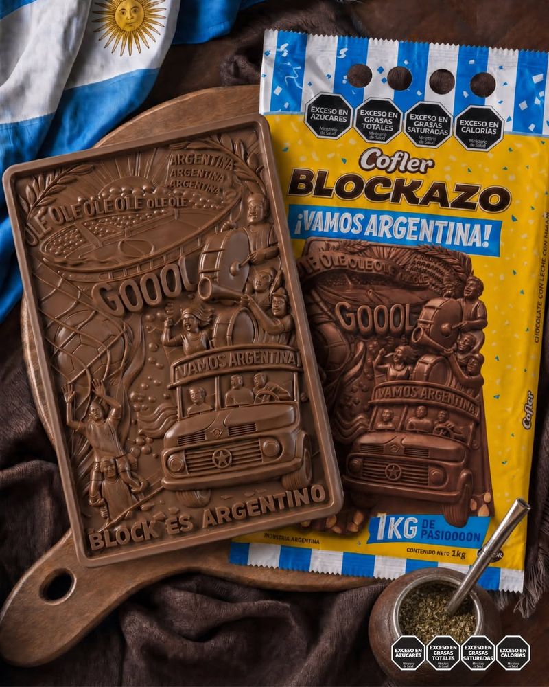 Cofler lanzó el Blockazo del Mundial 2026: cuánto cuesta la tableta de 1 kilo de chocolate para disfrutar durante los partidos de Argentina