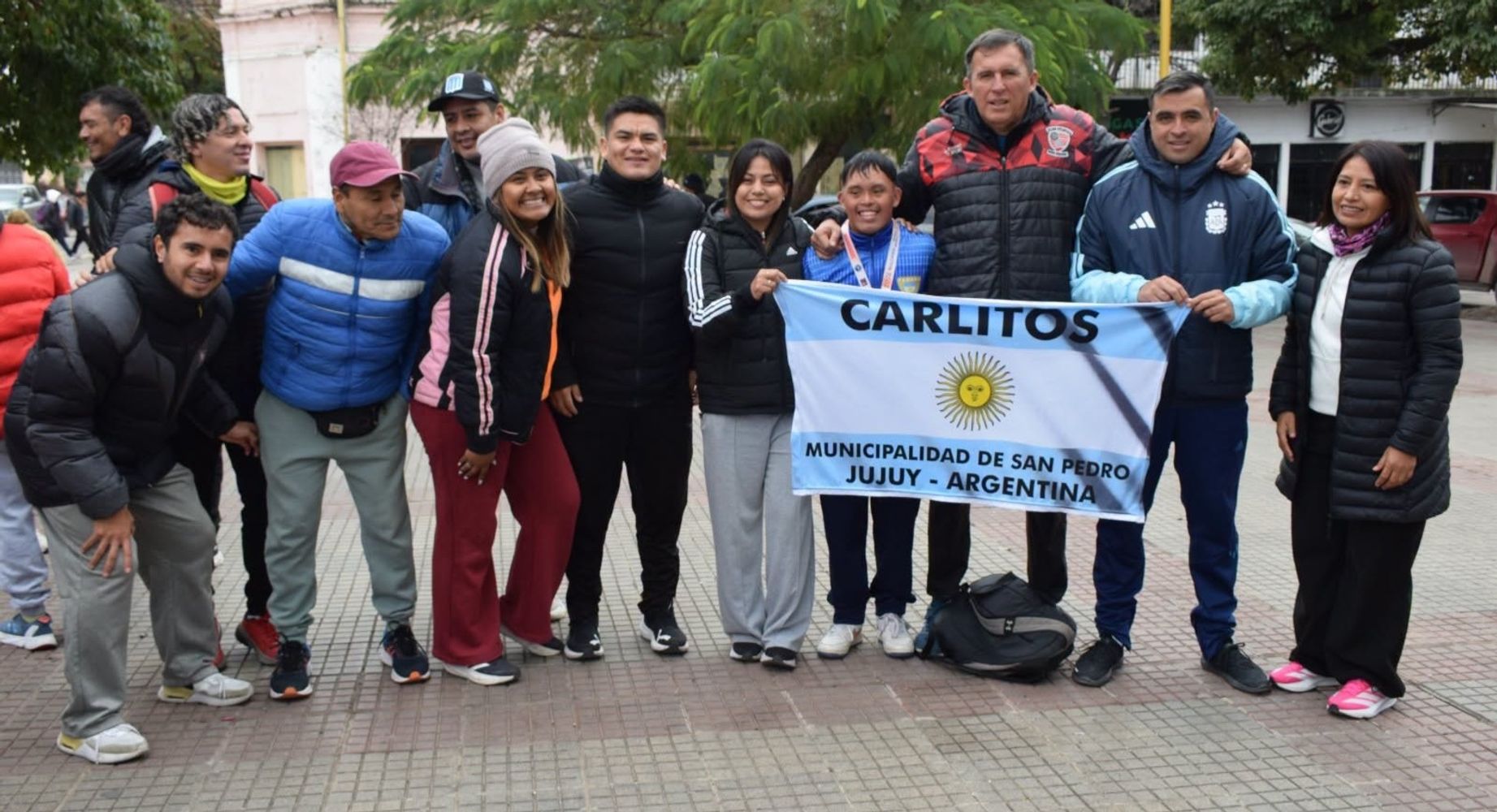 Los entrenadores del Centro de Deporte Adaptado destacaron de Carlos Isasmendi que "su esfuerzo, compromiso y perseverancia son un ejemplo para toda la comunidad y reflejan los valores del deporte, la inclusión y la superación personal".