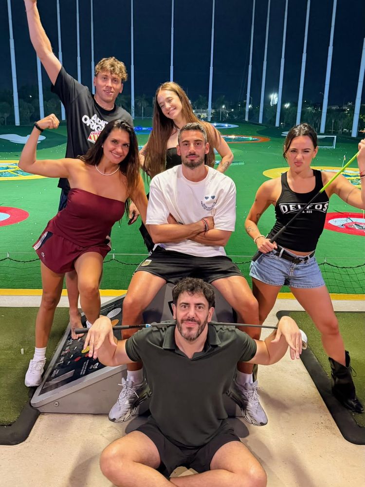 La cantante y la influencer están en Miami con el equipo de Nadie Dice Nada.