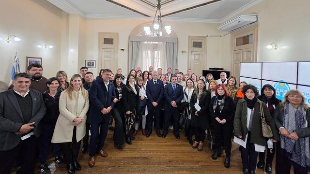 El acto contó con la presencia de directores y subdirectores de hospitales de toda la provincia.