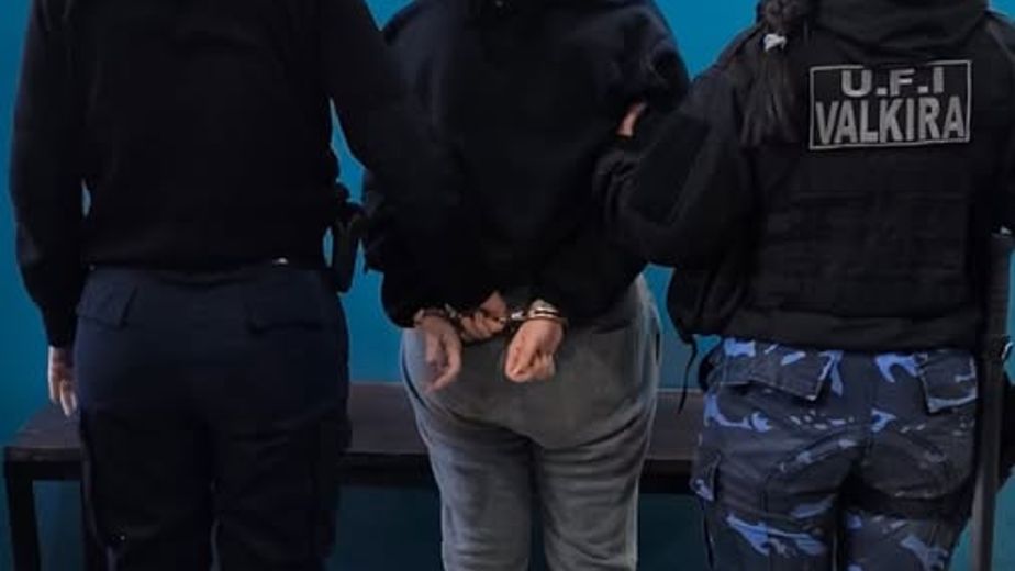  La joven aprehendida quedó alojada en la Comisaría de la Mujer a disposición de la Justicia.