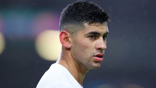 El defensor de la Selección Argentina atravesó años de tratamiento durante su infancia.