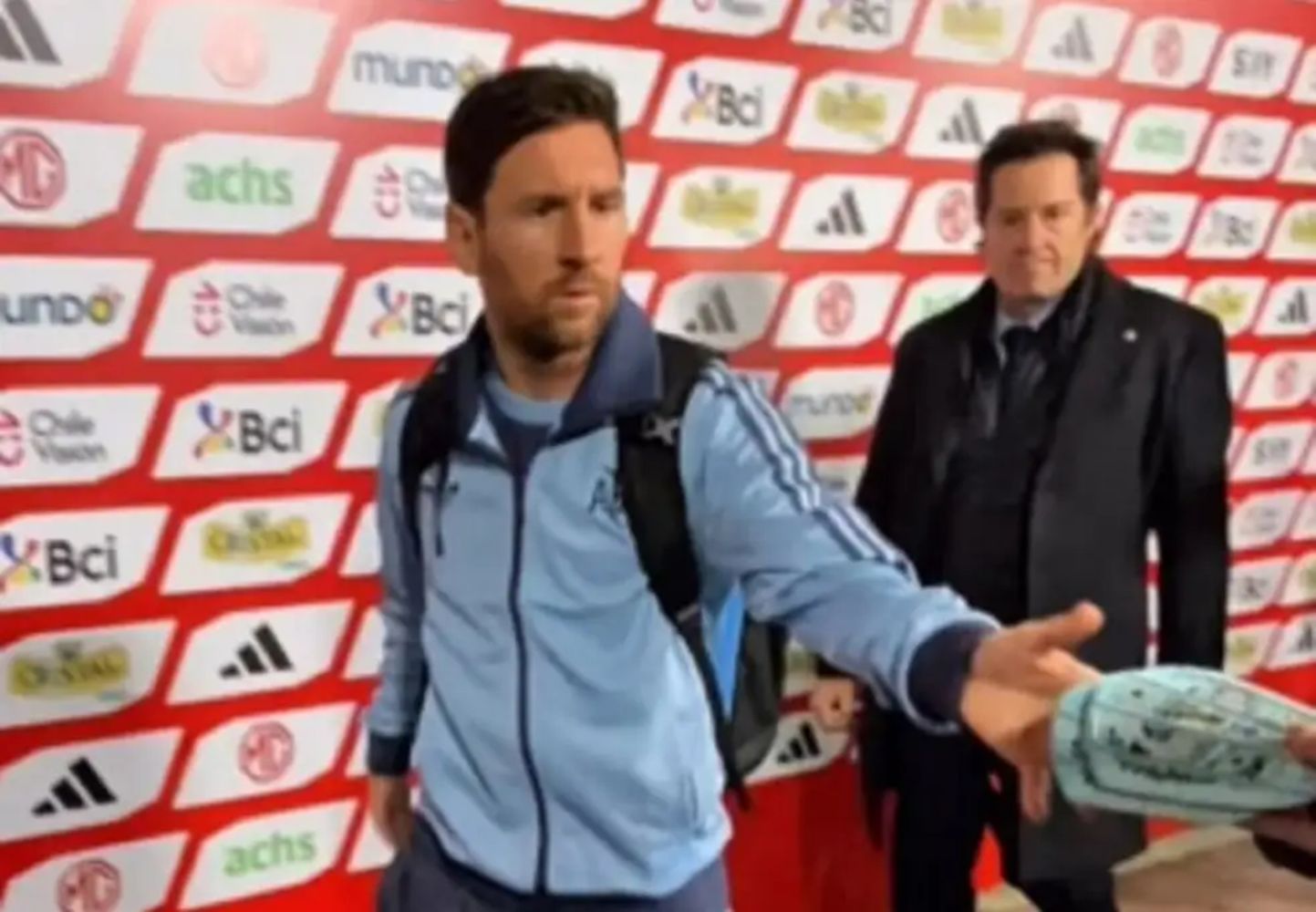 Messi recibió el especial regalo de otro rosarino