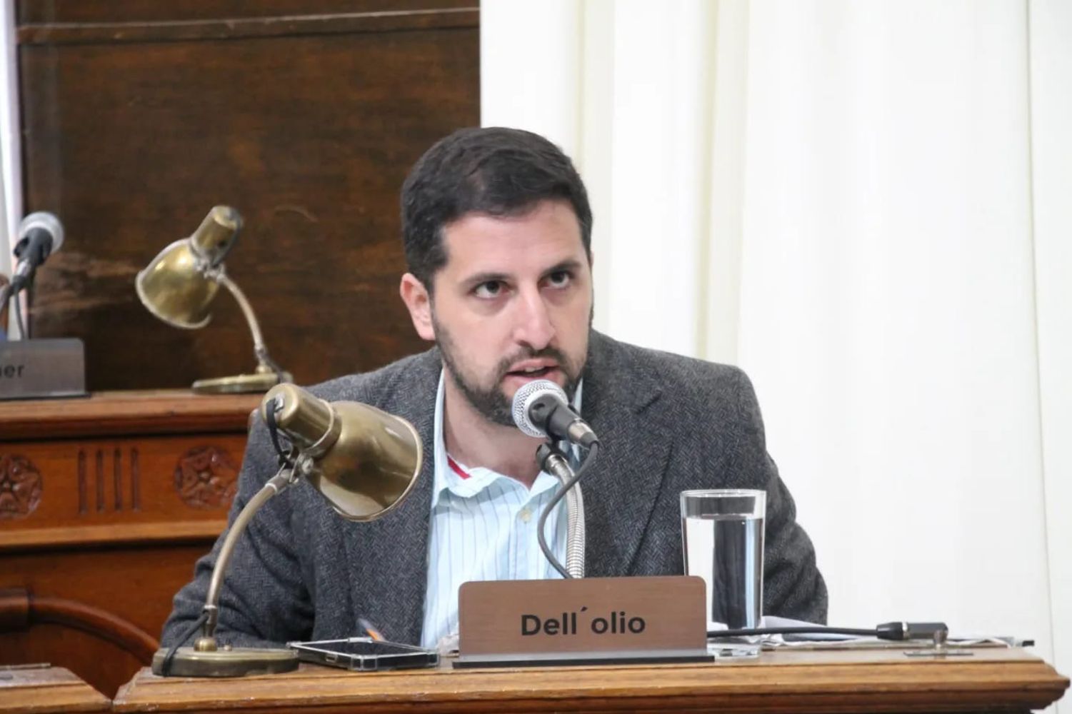 Dell'Olio.