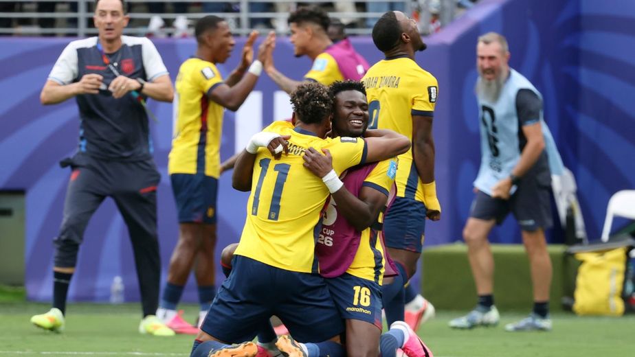 No se vio en la tele: el descontrol de Beccacece tras el 2-1 de Ecuador ante Alemania