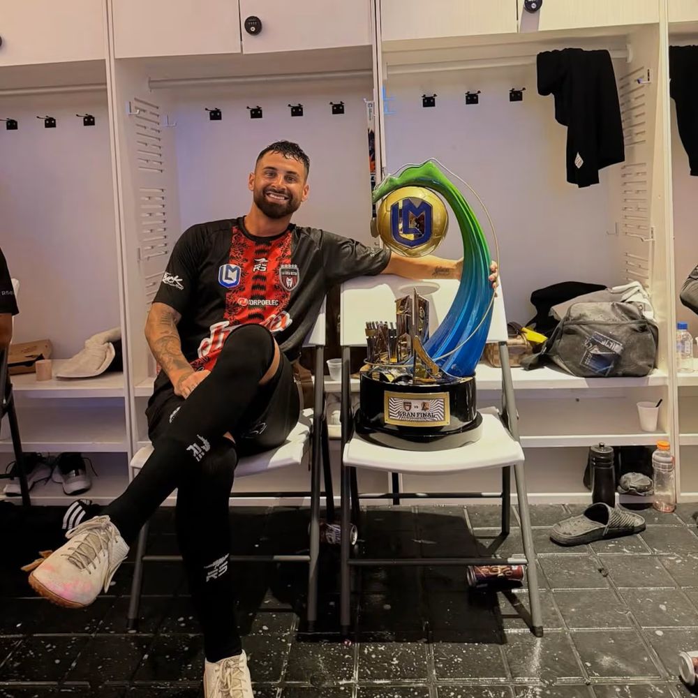 El futbolista argentino que busca a su familia tras la tragedia en Venezuela