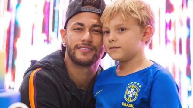 ¡No lo dejaron pasar! El incómodo momento que vivió Davi Lucca, el hijo de Neymar, en el partido de Brasil
