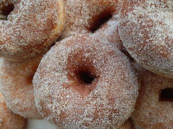 Rosquitas dulces caseras: cómo hacerlas de forma simple sin que se desarmen al freírlas