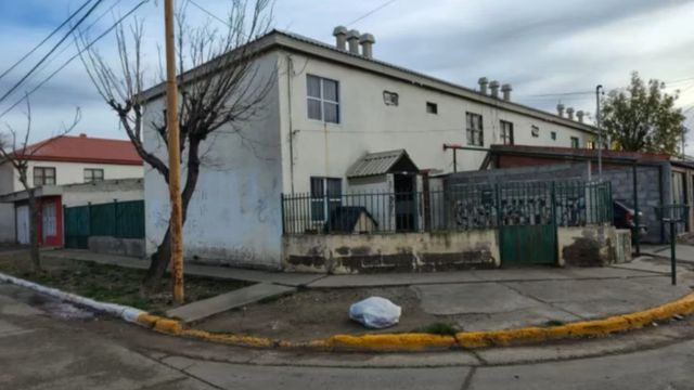 La casa de donde se arrojó la niña