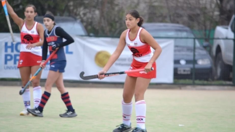 Mara Dona Reano de Arroyito formará parte de la Selección Sub 14 de hockey de Córdoba