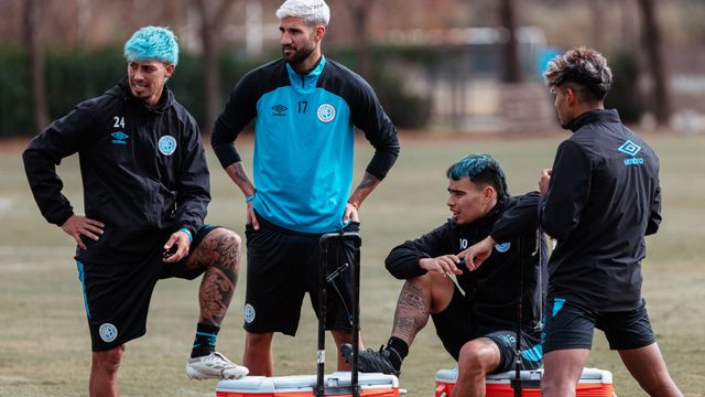 Todavía muy en celeste, el plantel de Belgrano volvió al trabajo.