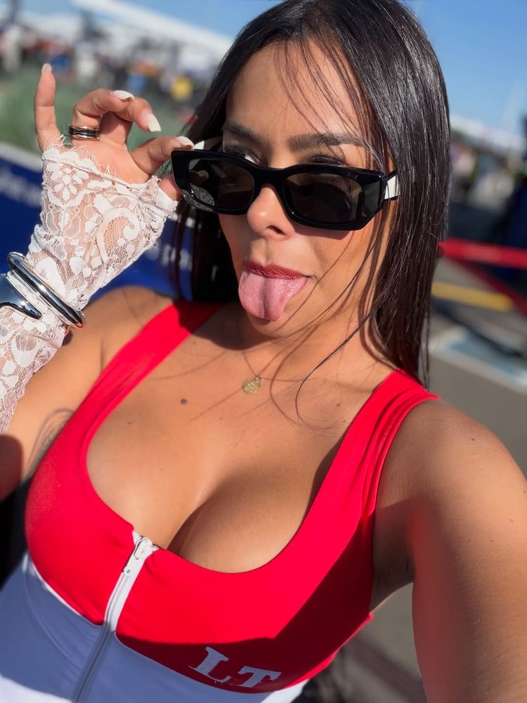 Larissa Riquelme dio cátedra de estilo con el accesorio de encaje tendencia del Mundial 2026