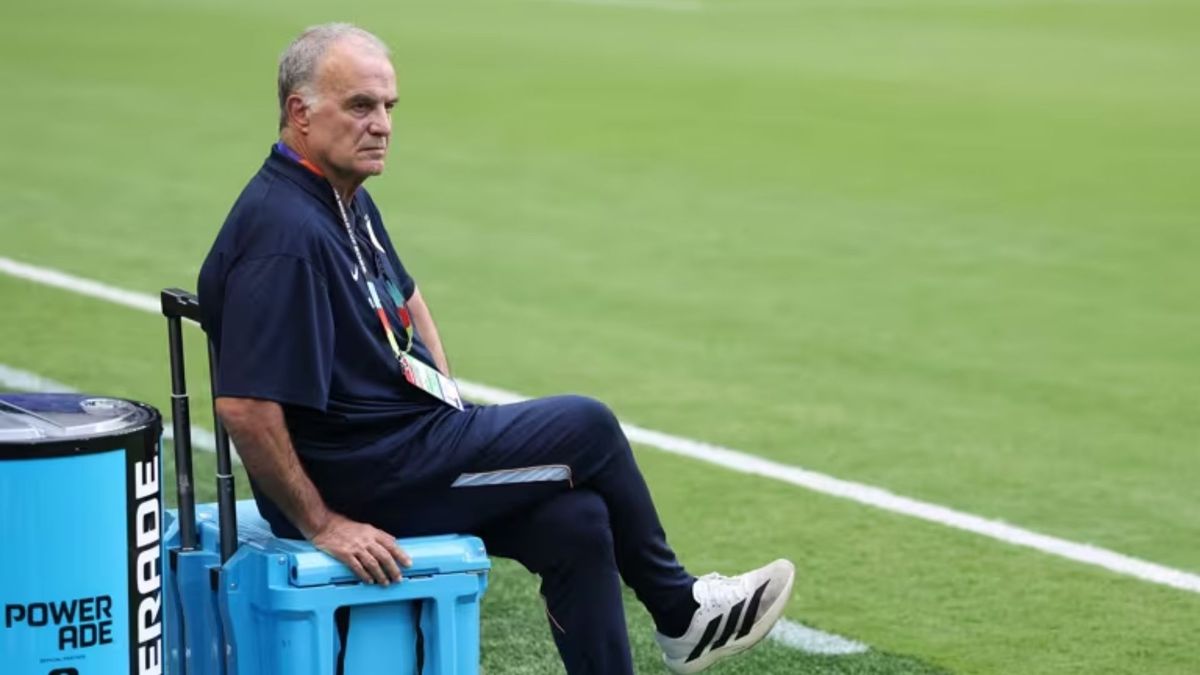 Bomba: el DT argentino que suena para reemplazar a Marcelo Bielsa en Uruguay