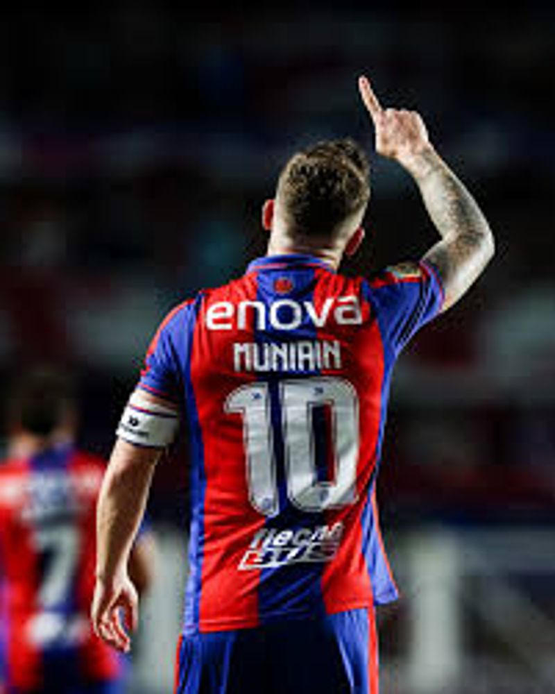 El 10 regresa a la Argentina.