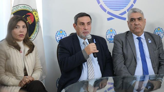 El ministro destacó bajas en gripe, dengue y bronquiolitis durante una conferencia con Jaldo.
