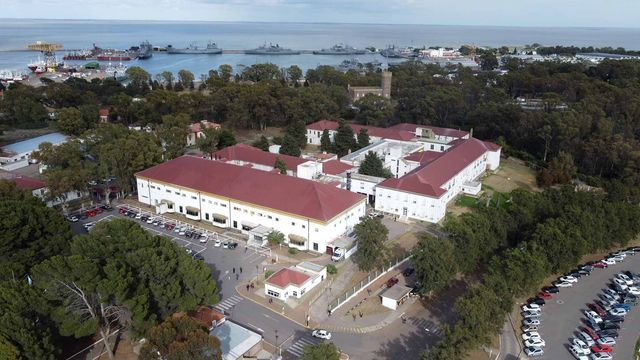 Hospital Naval Puerto Belgrano, vista aérea 