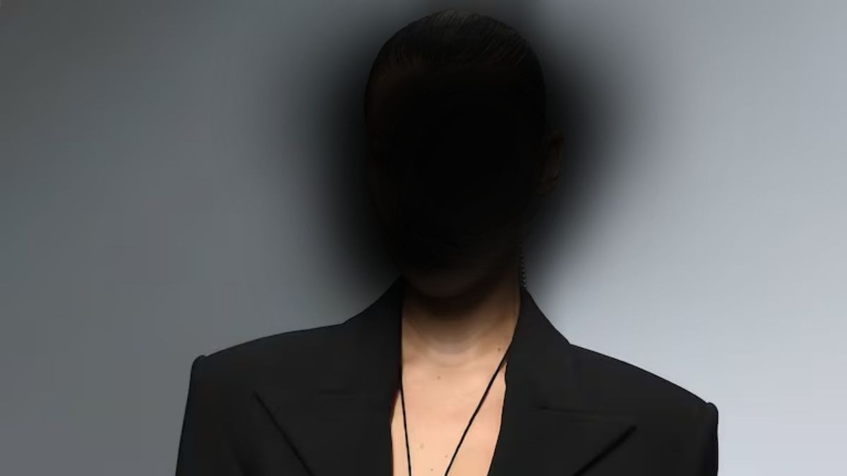 Quién es la famosa modelo internacional que tiene una dura enfermedad: "Nada ayuda..."
