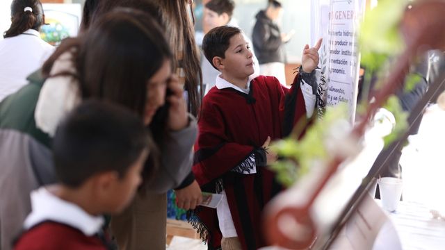 La feria reunió a finalistas de Tucumán y Salta que aspiran a financiar la ejecución y el equipamiento de sus iniciativas ambientales.
