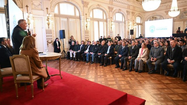 La Provincia presentó la primera cohorte del nuevo profesorado gratuito y semipresencial, impulsado junto al INET.
