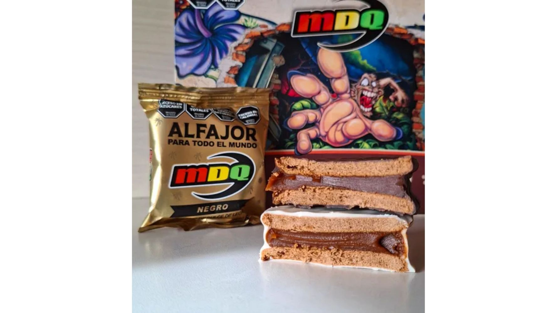 Así es el alfajor de los hermanos MDQ.