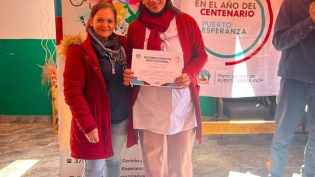 Alumnos de escuelas primarias diseñaron la imagen oficial del centenario de Puerto Esperanza.