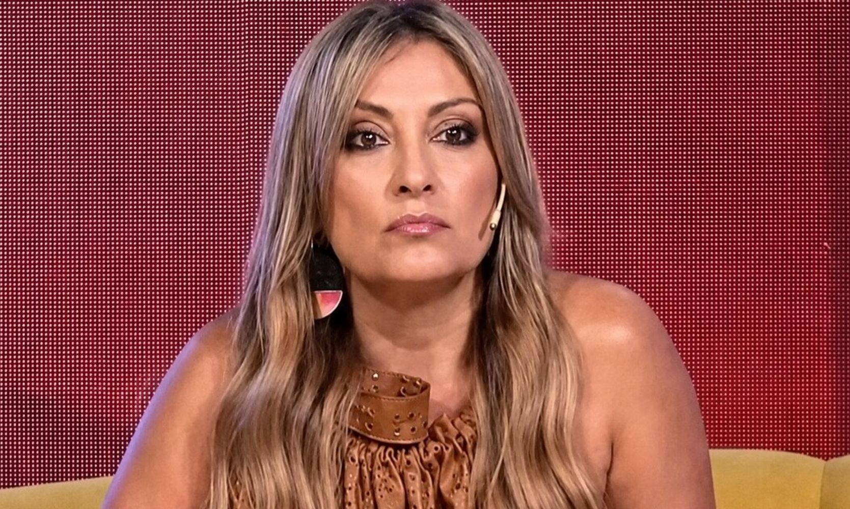 Marcela Tauro y sus compañeros de la radio