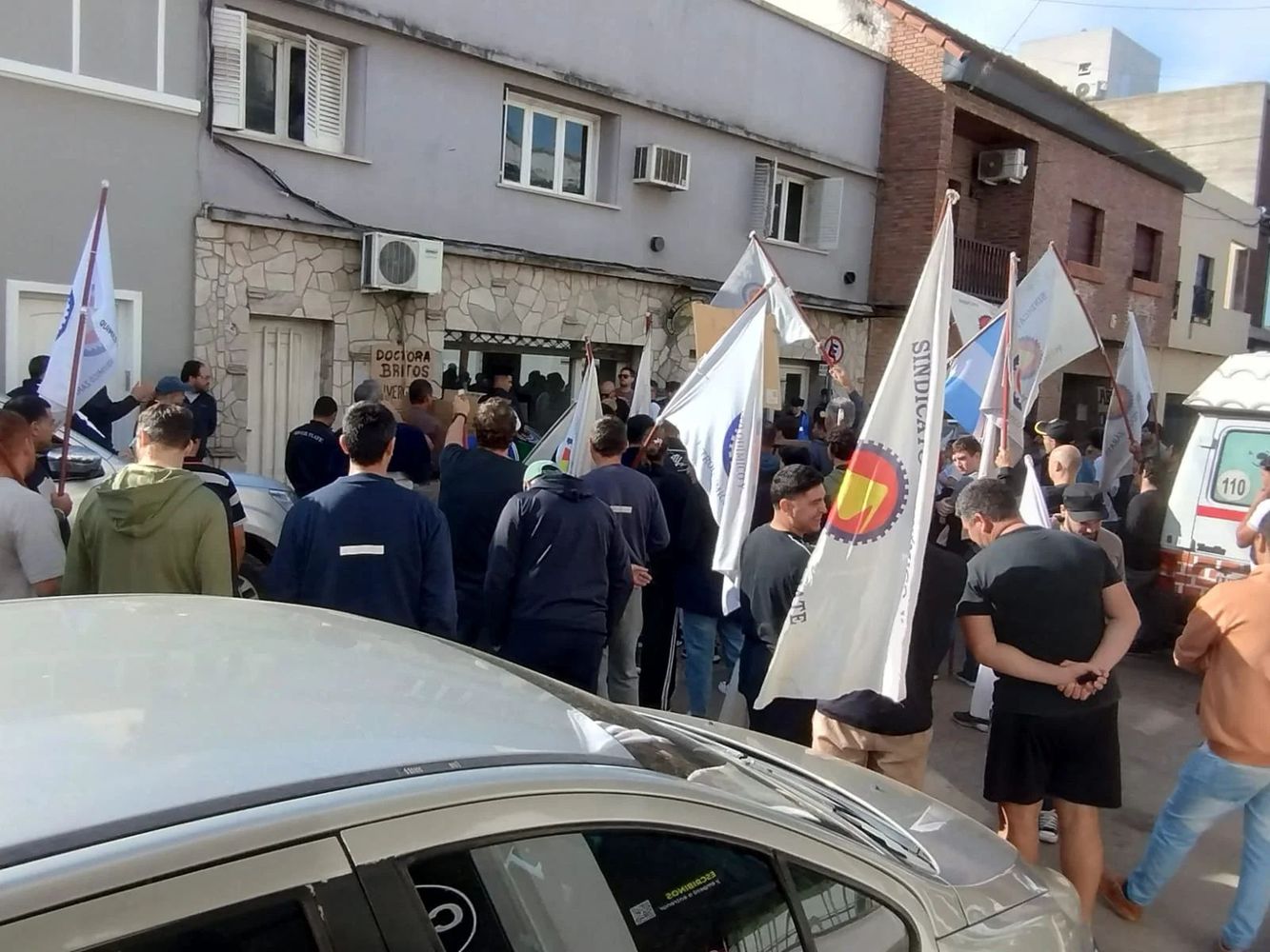 Sindicato y trabajadores. Radio Máxima.