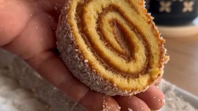 Cómo hacer pionono casero: el truco para que quede súper flexible y no se rompa