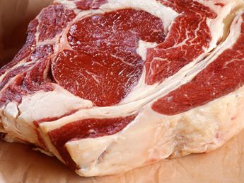 Carne con grasa blanca o amarilla: qué diferencia hay y cuál es mejor elegir para el asado