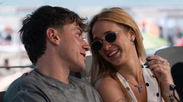 La canción que Ángela Torres le escribió a Marcos Giles y desató el enojo de sus fans: "Abrí los ojos"