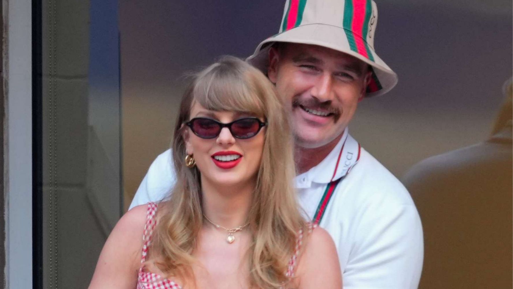 Taylor Swift y Travis Kelce.
