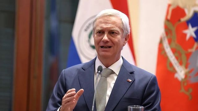 El presidente Kast instó a Brasil, Argentina y Paraguay a poner como "prioridad" el corredor bioceánico. El mandatario chileno estuvo en Paraguay para participar en la XVIII Cumbre de Jefes de Estado y de Gobierno del Mercosur, del que Chile es país asociado.
