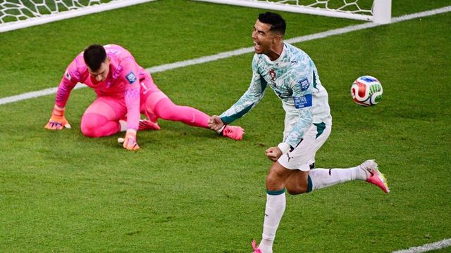 A Cristiano le anularon un golazo, a instancias del VAR. Y minutos después, convirtió de penal para el triunfo de Portugal.
