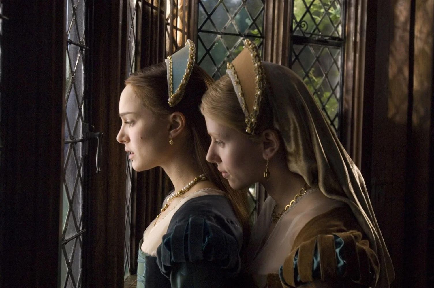 La película recrea la disputa entre las hermanas Bolena por el favor del rey Enrique VIII.