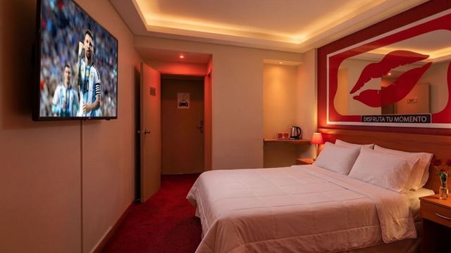 Una cadena de telos ofrece habitaciones gratis para ver los partidos de la Selección Argentina en el Mundial 2026.