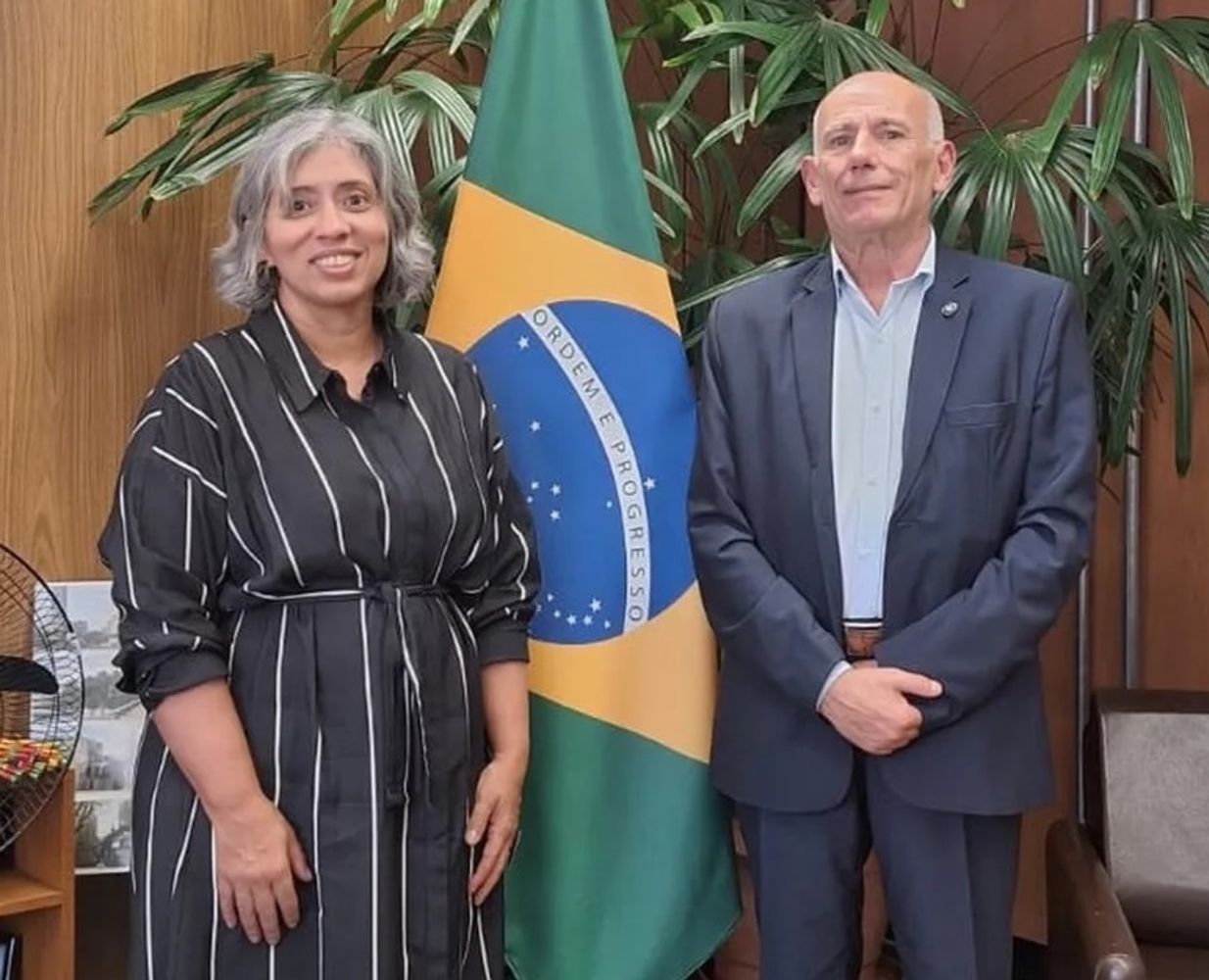 El secretario ejecutivo de la Agencia Provincial del Corredor Bioceánico de Capricornio, Alejandro Marenco, dialogó en Brasilia con la embajadora Daniela Arruda Benjamin, sobre el rol de Jujuy como punto estratégico para la integración regional y el desarrollo logístico y comercial del norte argentino.