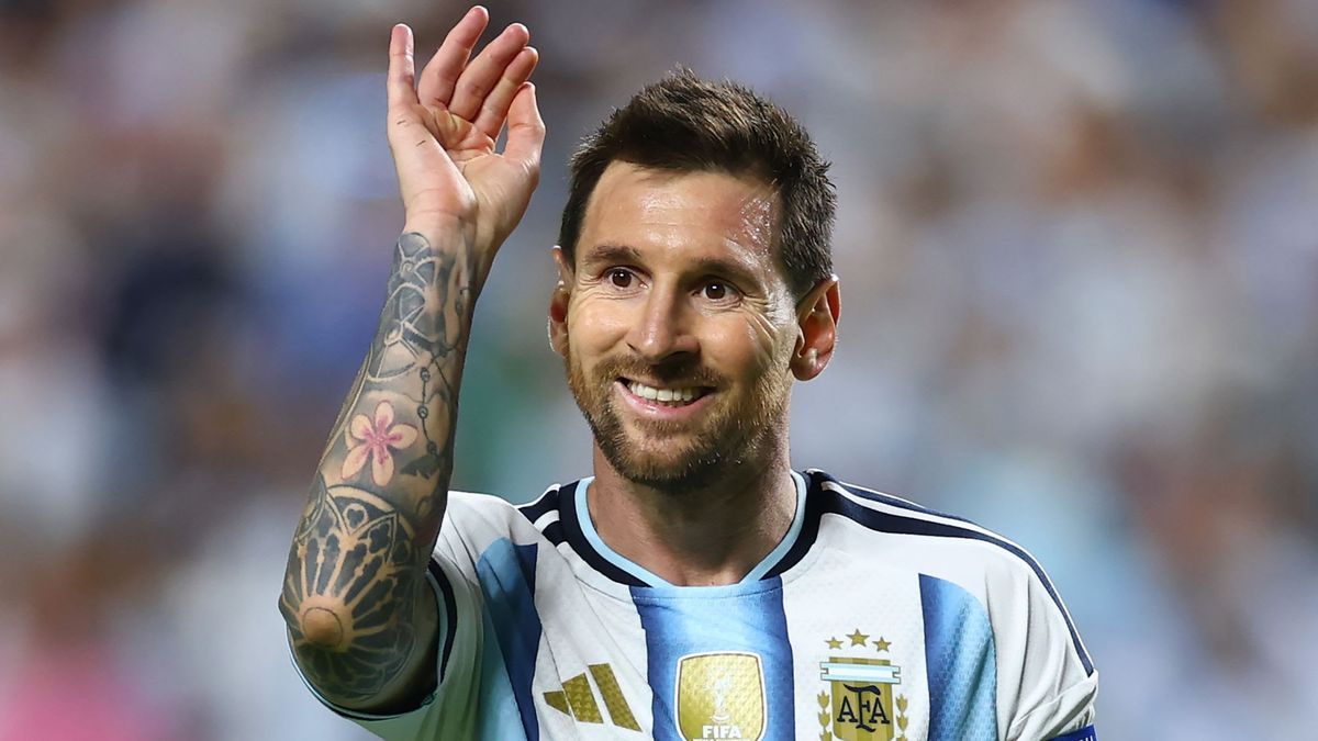 La conmovedora reacción de Lionel Messi al ver llorar a un nene antes del partido con Cabo Verde